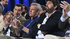 Los presidentes autonómicos Moreno, Rueda y López Miras, el 5 de julio en el congreso del PP.