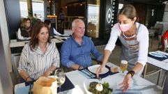 La restauraci�n de Sanxenxo estren� nuevos horarios, en la foto, la taper�a Berberecho