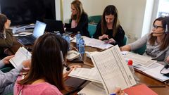 Recogida de datos en la Delegaci�n del Gobierno, en A Coru�a
