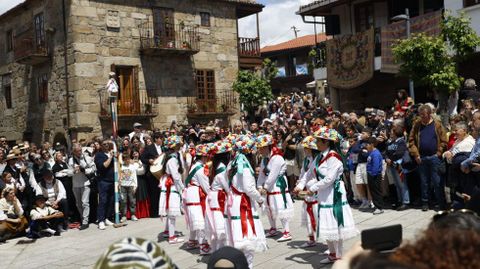 Raigame volveu ateigar de xente Vilanova dos Infantes.Ambiente en Raigame.