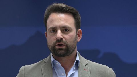 El presidente del Partido Popular de Asturias, �lvaro Queipo, preside la reuni�n del Comit� Ejecutivo Auton�mico en la sede del PP