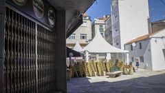 La hosteler�a permanece cerrada en A Pobra a pesar de que los casos han descendido considerablemente