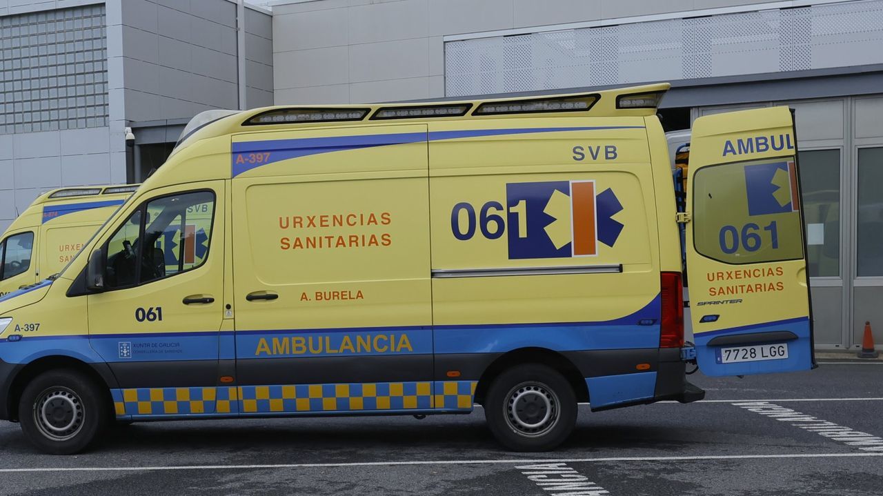 Herido un motorista tras una caída en la carretera de A Marosa, entre Burela y San Cibrao este jueves a última hora