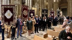 Las cofradas de Viveiro estuvieron representadas en la procesin por estandartes y presidencias