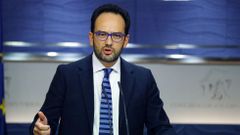 Antonio Hernando: �Podemos miente y lo sabe�