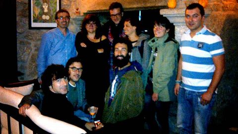 Isabel Coixet, con su equipo en la casa de turismo rural �nsula Finisterrae de Fisterra