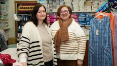 Vero y su t�a Luc�a, prop�etarias de la mercer�a Lucel