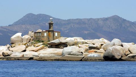 Illa de R�a, un para�so de piedra en Riberia
