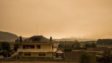 La humareda de los incendios era visible desde kilmetros de distancia