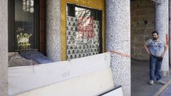 Carlos lleg� a Ourense con su madre hace a�o y medio