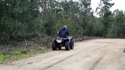 Un hombre en quad, en una fotograf�a de archivo