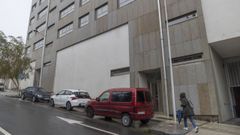 El edificio de la calle Pamplona de Santiago, en Fonti�as, que ha motivado el segundo caso relacionado con el polic�a local de Urbanismo investigado por mordidas.