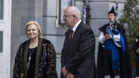Llegada a la entrega de los Premios Princesa de Asturias 2025