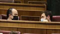 Los diputados de UPN Carlos Garc�a Adanero (izquierda) y Sergio Sayas en el Congreso, en una imagen de archivo.