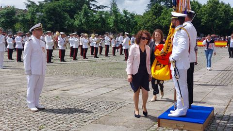 La directora de la fundacin educativa Torre de Lemos jura bandera