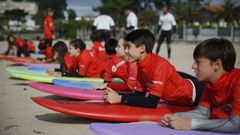 Imagen de archivo de clases de surf en Bastiagueiro