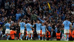 Los jugadores del City celebran el segundo gol de Bernardo Silva.