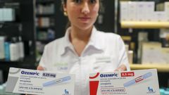 Dos envases del medicamento Ozempic contra la obesidad y la diabetes, cuyo desarrollo ha sido posible gracias a los avances logrados por los expertos en endocrinologa Daniel J. Drucker, Jeffrey M. Friedman, Joel F. Habener, Jens Juul Holst y Svetlana Mojsov, que han sido galardonados este mircoles con el Premio Princesa de Asturias de Investigacin Cientfica y Tcnica 2024, en Oviedo