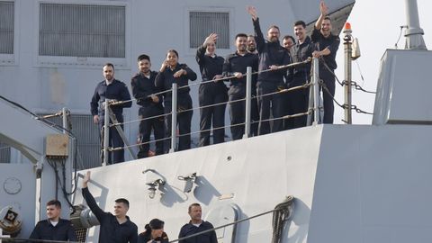 Llegada al Arsenal Militar de la fragata lvaro de Bazn