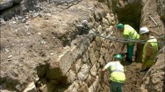Aspecto de la muralla localizada al final de la calle de Elduayen