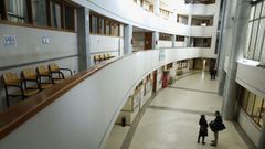 En una imagen de archivo, vista del edificio principal de los juzgados de Santiago, en el que se encuentra la secci�n compostelana de la Audiencia Provincial