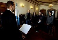 <span lang= es-es >En Mar�n, desde el 2010</span>. La villa marinense acogi� hace tres a�os el primer bautizo civil en la comarca. Lo ofici� el entonces alcalde, el socialista Francisco Veiga, que bautiz� a Elisa.