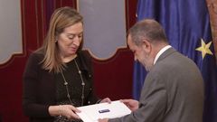 El Defensor del Pueblo en funciones, Francisco Fern�ndez Marugan, entrega el informe anual de su instituci�n a la presidencia del Congreso