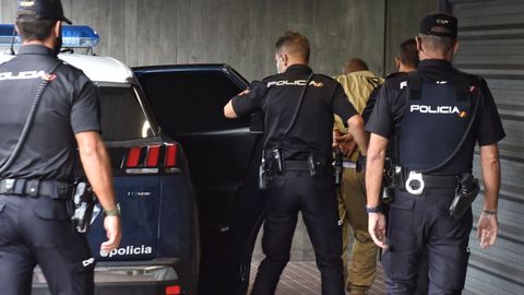 Llegada del presunto asesino de M�nica Marcos a los juzgados de A Coru�a 