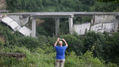 Dos de los cuatro vanos del viaducto ya se han venido abajo.