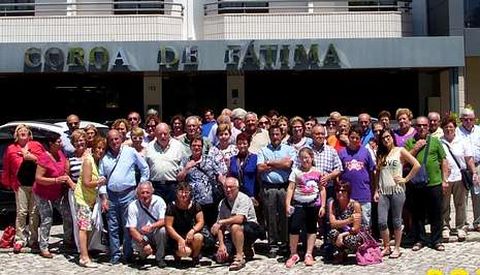 Los miembros de la comitiva ceense durante el �ltimo viaje realizado a Portugal.