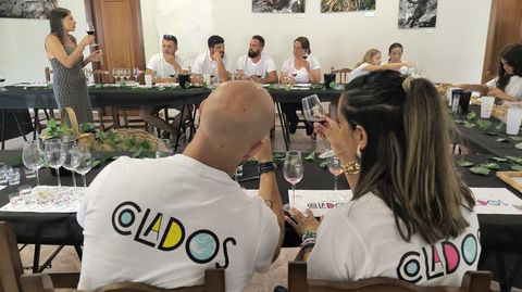 Cata de vinos en la feria de Colados en Bolmente