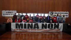La Plataforma mostr� un contundente rechazo a la reactivaci�n de la mina de Touro en un acto que se desarroll� en A Illa