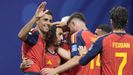 Los jugadores de la selecci�n espa�ola, celebrando uno de los goles ante Arabia Saud�.