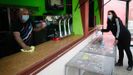 Diego Lage y Azucena Rolle reabrirán este lunes la pensión O Remo, y el viernes la parrillada Los Árboles, en Xilloi