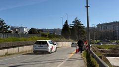 Coches circulando por el ramal de San Crist�bal a Alfonso Molina tras su reapertura este viernes