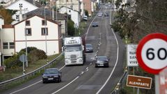 Mientras no se construya la A-74, la vieja N-642 ser� siendo la v�a principal que vertebra una parte de la comarca de A Mari�a