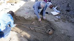 Las excavaciones en A Lanzada, en Sanxenxo, descubrieron varios enterramientos desde �poca romana hasta el siglo VI