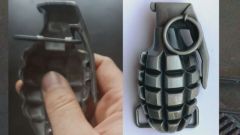 Una hebilla en forma de granada siembra el caos