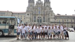 Los jugadores del Compos contin�an en Raxoi y en la Catedral la celebraci�n por el ascenso