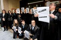 Profesionales del Derecho, en una protesta que hicieron contra la subida de taxas en 2013.