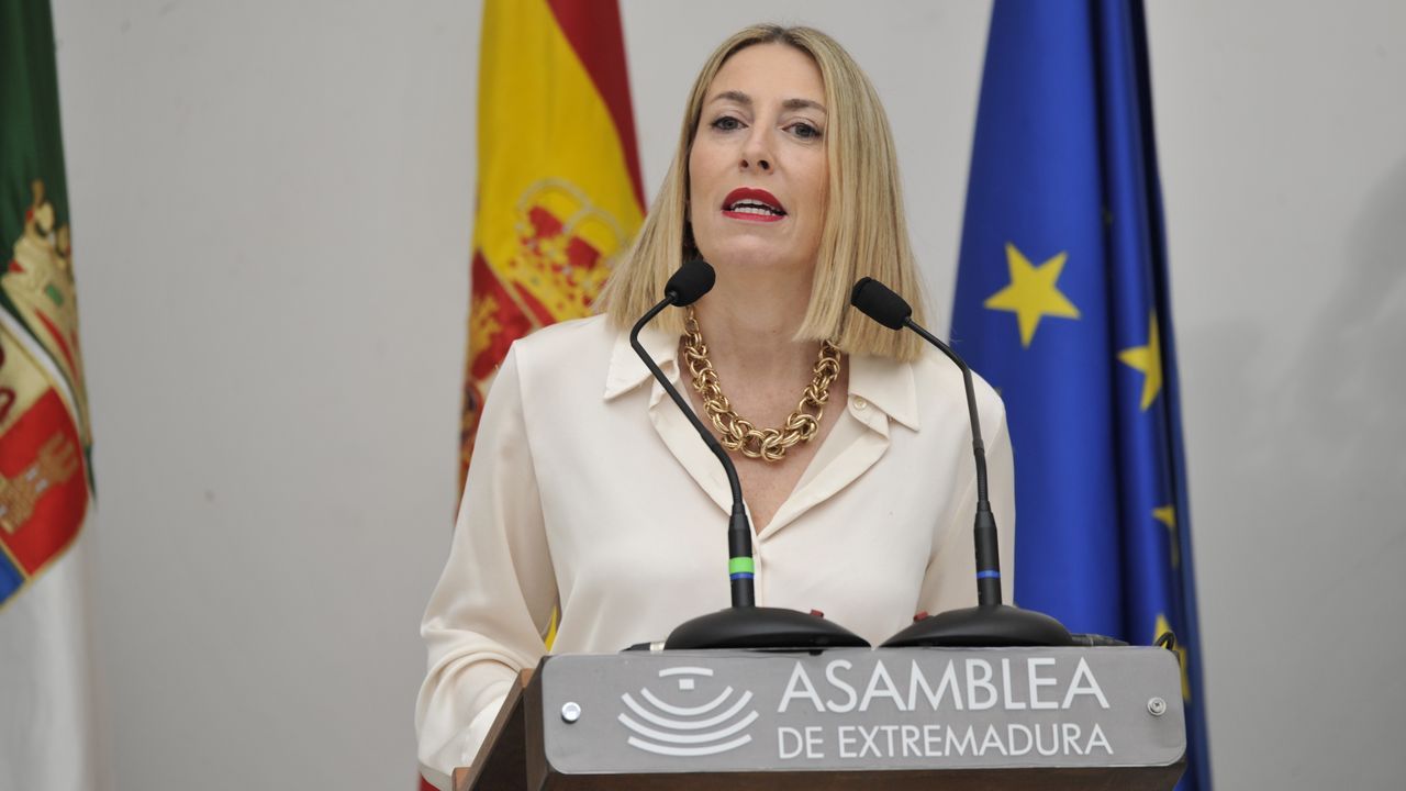 PP y Vox siguen acuerdo en Extremadura tras una reunión de más de seis horas