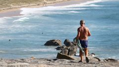 Temperaturas veraniegas en la playa de A Lanzada