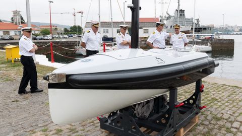 El veh&iacute;culo de superficie no tripulado &laquo;MIST&raquo;, en la base naval de A Gra&ntilde;a, en Ferrol.