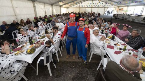 Organizadores, entre los comensales 