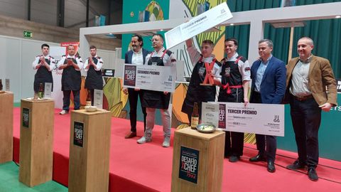 Certamen Desaf�o XChef 1906 Estrella Galicia, ganador, Andr�s Torreirfo del restaurante D'Obra en Melide; Segundo, Miguel V�zquez, de At�pico Restaurante. Tercero Ismael Torres