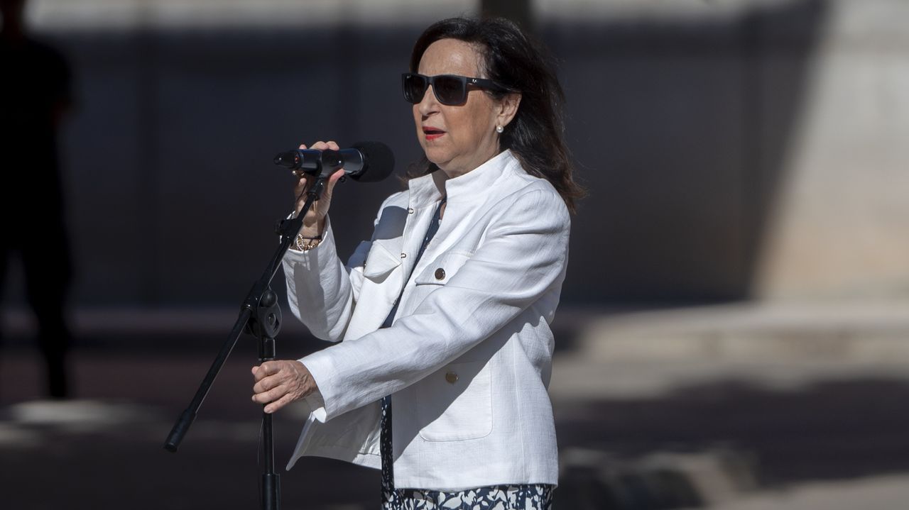 Robles se desmarca y asegura que el fiscal general tiene que tomar una «decisión personal» sobre su dimisión