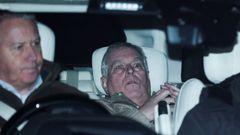 El expr�ncipe Andr�s de Inglaterra, tras ser arrestado el jueves en Londres.