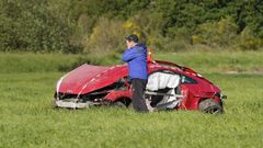 El coche se sali&oacute; de la carretera en Sandi&aacute;s y acab&oacute; en una finca