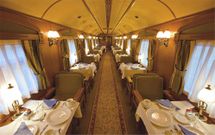 Vagn restaurante del tren turstico del lujo Costa Verde que ir de Oviedo y Gijn a Bilbao