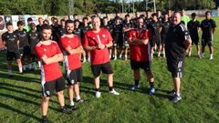 Los noieses volvieron a reunirse para realizar una primera sesin de entrenamiento. 